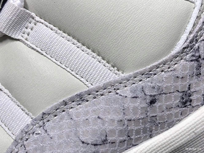 CD6846-002 11 Le Jordan Air Low Mens Retro 1211